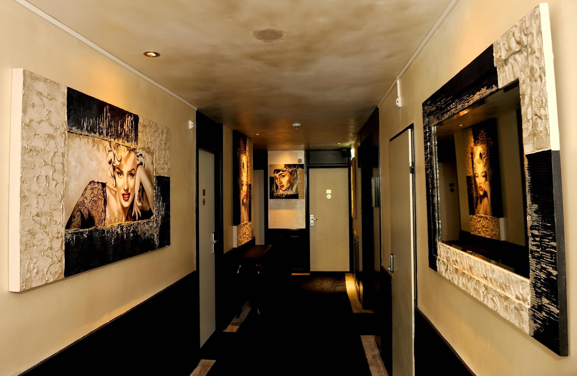 אמסטרדם Hotel Sint Nicolaas מראה חיצוני תמונה